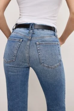 GOOD AMERICAN ALWAYS FITS GOOD PETITE STRAIGHT JEANS | INDIGO316 -GOOD AMERICAN STORE 5.241210 17 GLAFP478T I316 GPS P 0312