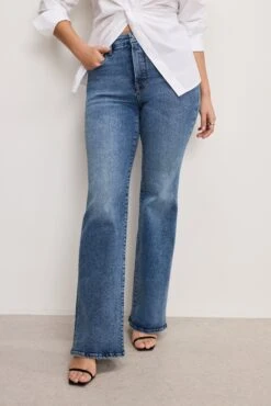 GOOD AMERICAN GOOD CLASSIC BOOTCUT COMPRESSION JEANS | INDIGO254 -GOOD AMERICAN STORE 9.241210 23 GCB014TE I254 GCBJ B 2983