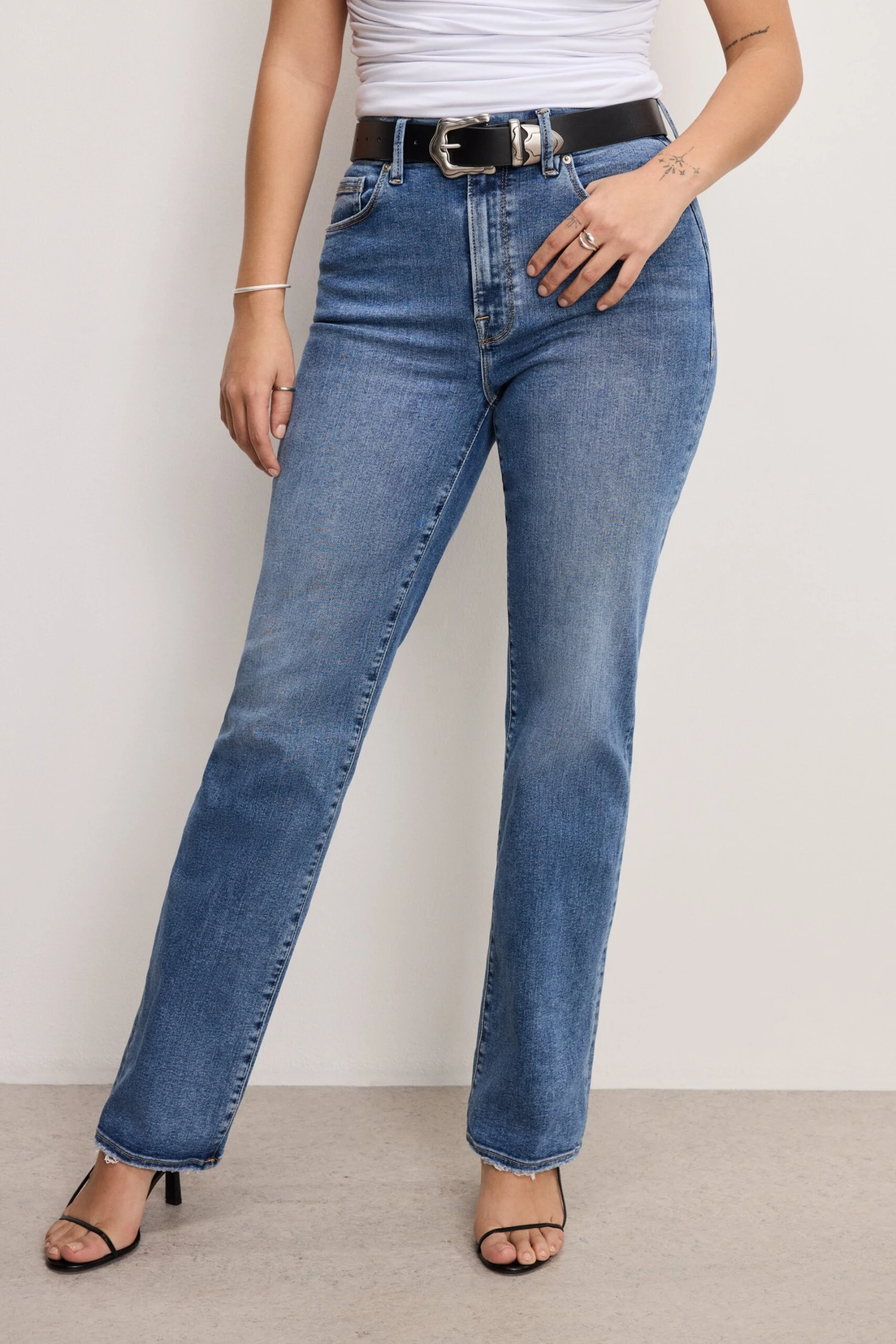 GOOD AMERICAN ALWAYS FITS GOOD LEGS STRAIGHT JEANS LONG | INDIGO316 11 GOOD AMERICAN ALWAYS FITS GOOD LEGS STRAIGHT JEANS LONG | INDIGO316 - Image 9