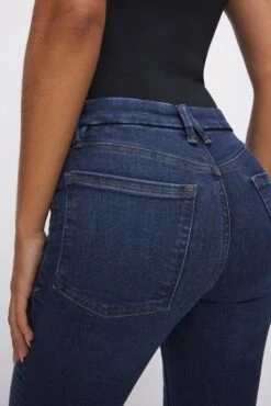 GOOD AMERICAN POWER STRETCH PULL-ON FLARE JEANS | INDIGO491 -GOOD AMERICAN STORE H 230622 44 GLF478TE I491 FALL23 A 0044