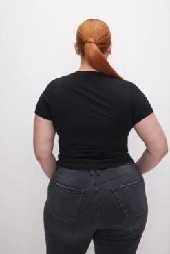 GOOD AMERICAN SUPER STRETCH BABY TEE | BLACK001 -GOOD AMERICAN STORE H240131 38 GT0346 K001 SP24 C 0044