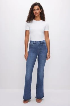 GOOD AMERICAN POWER STRETCH PULL-ON FLARE JEANS | INDIGO490