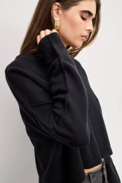 GOOD AMERICAN COZY KNIT CREW NECK | BLACK001 8 GOOD AMERICAN COZY KNIT CREW NECK | BLACK001 -GOOD AMERICAN STORE M 250513 19 GSK0357 K001 A 2314