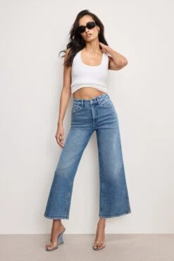 GOOD AMERICAN GOOD SKATE WIDE CROPPED JEANS | BLUE541