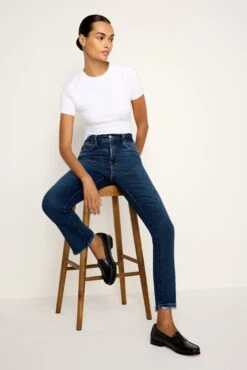 GOOD AMERICAN SOFT-TECH GOOD LEGS STRAIGHT JEANS | INDIGO511