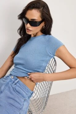 GOOD AMERICAN JEANIUS FITTED TEE | INDIGO586