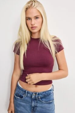 GOOD AMERICAN SUPER STRETCH BABY TEE | FIG007