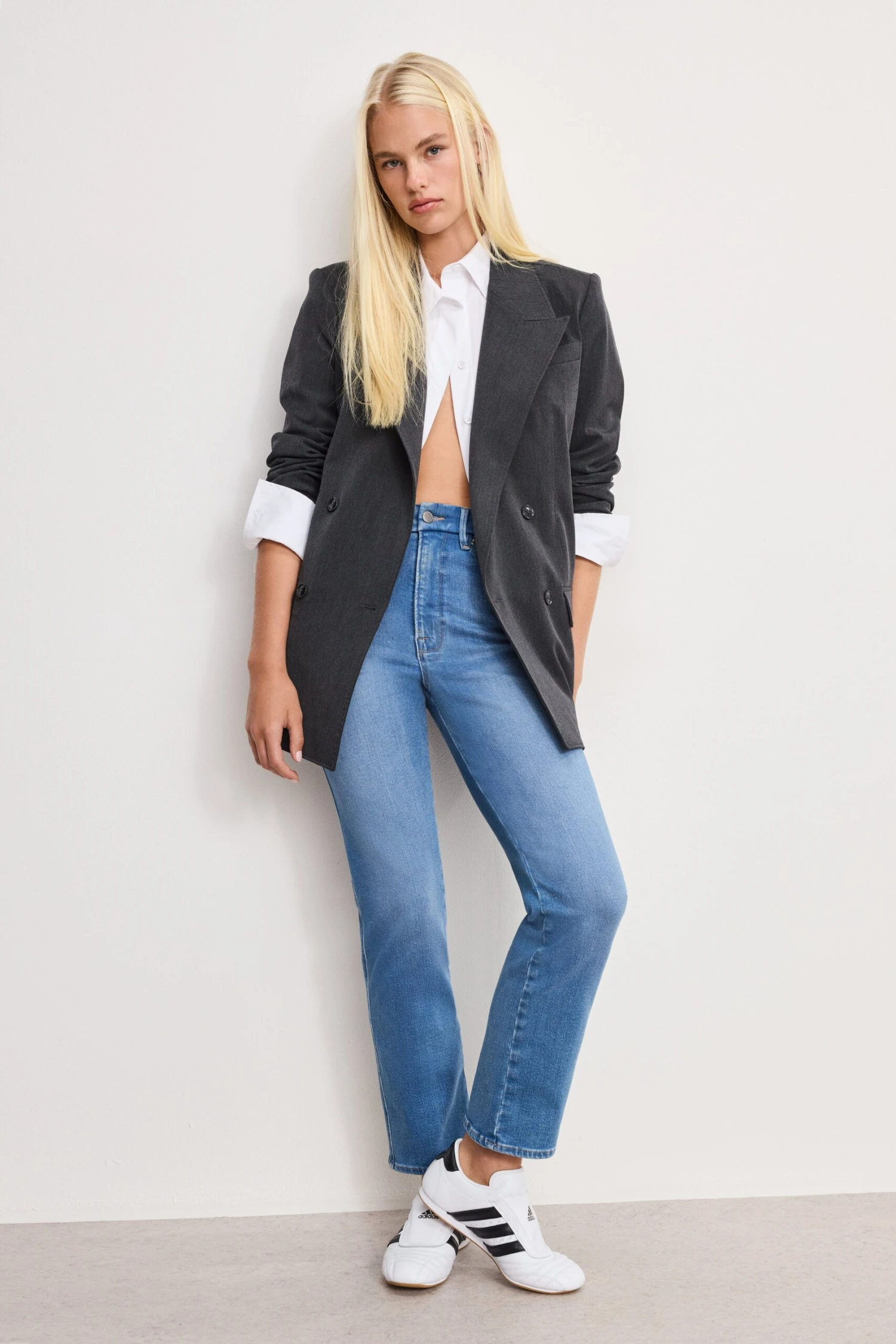 GOOD AMERICAN GOOD CURVE STRAIGHT COMPRESSION JEANS | INDIGO268 3 GOOD AMERICAN GOOD CURVE STRAIGHT COMPRESSION JEANS | INDIGO268